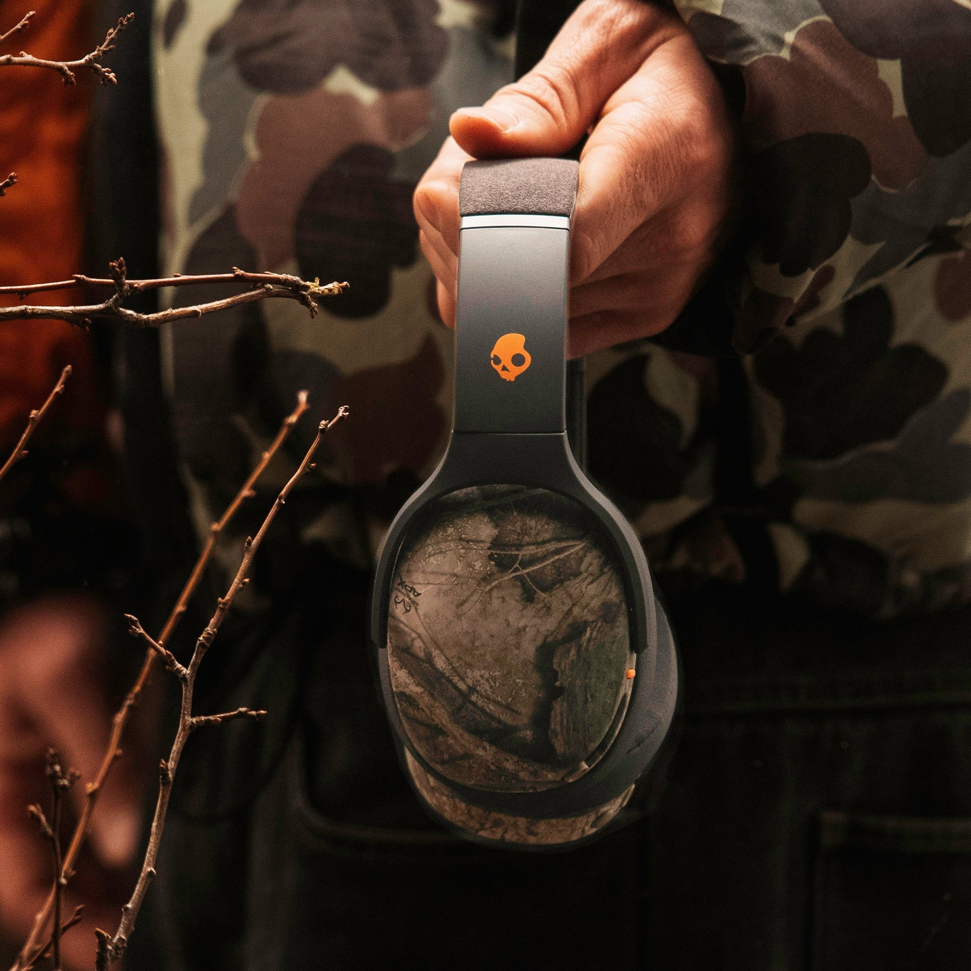 Realtree APX Black/Orange
